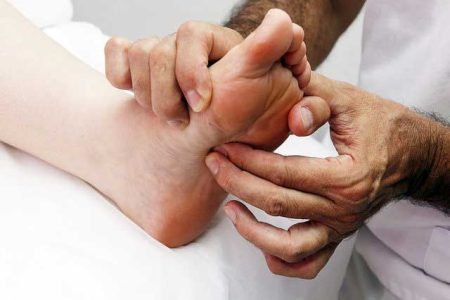 Ways Reflexology Enhances Your Health, Planet Reflexology, Reflexology for Chronic Pain, reflexology and aromatherapy